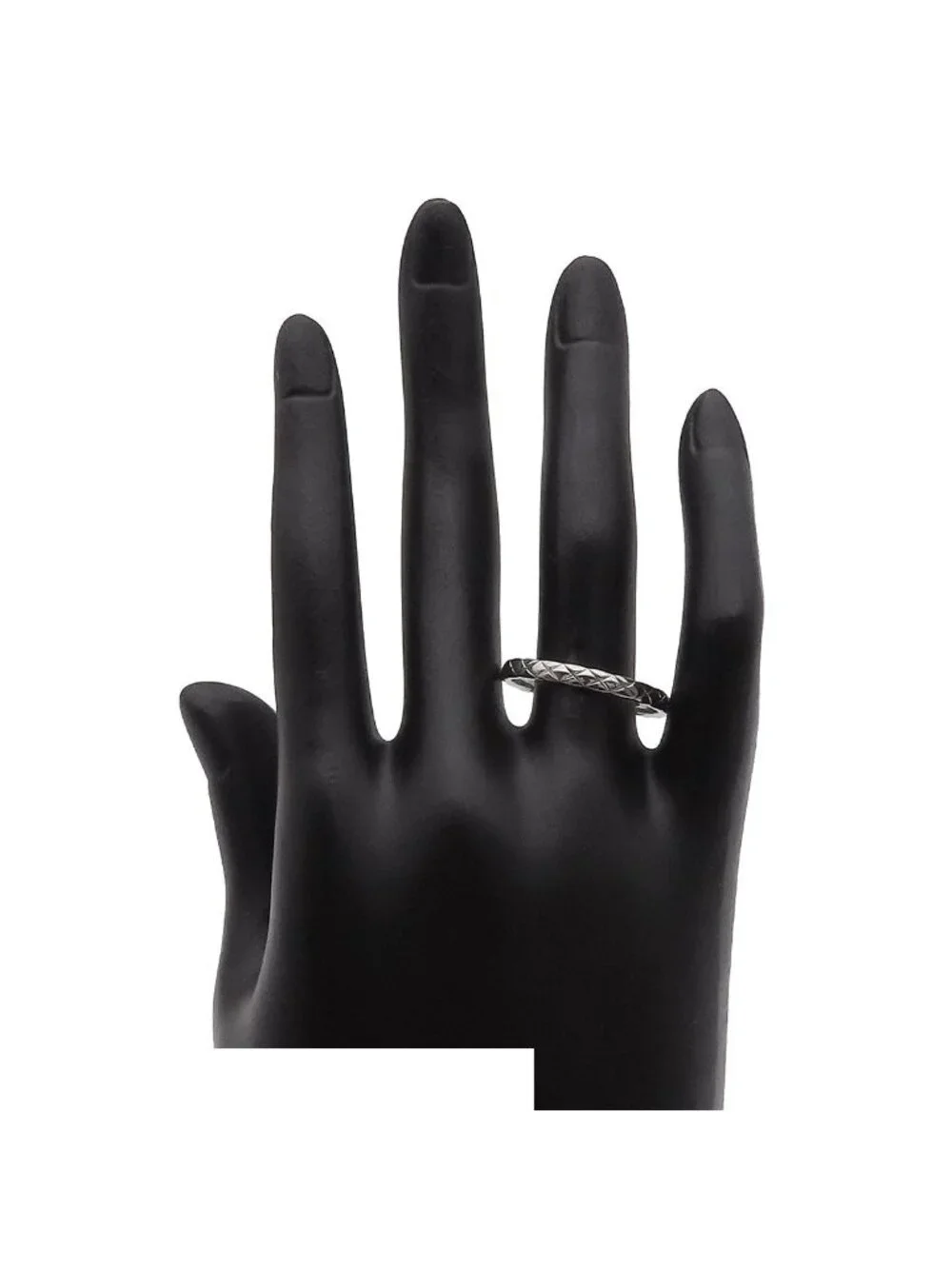 Chanel Coco Crush Platinum 63 Ring